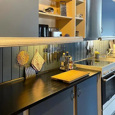Beautiful In With Kitchen *